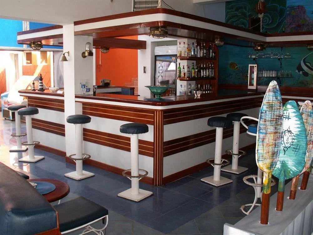 Hotel La Madrague Дакар Экстерьер фото